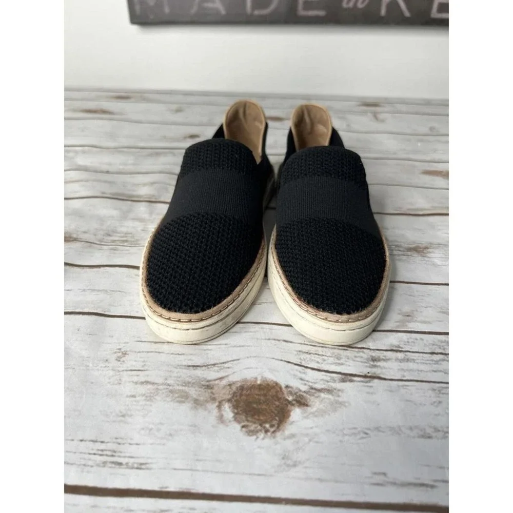 UGG‎ Women's Black and White Espadrilles